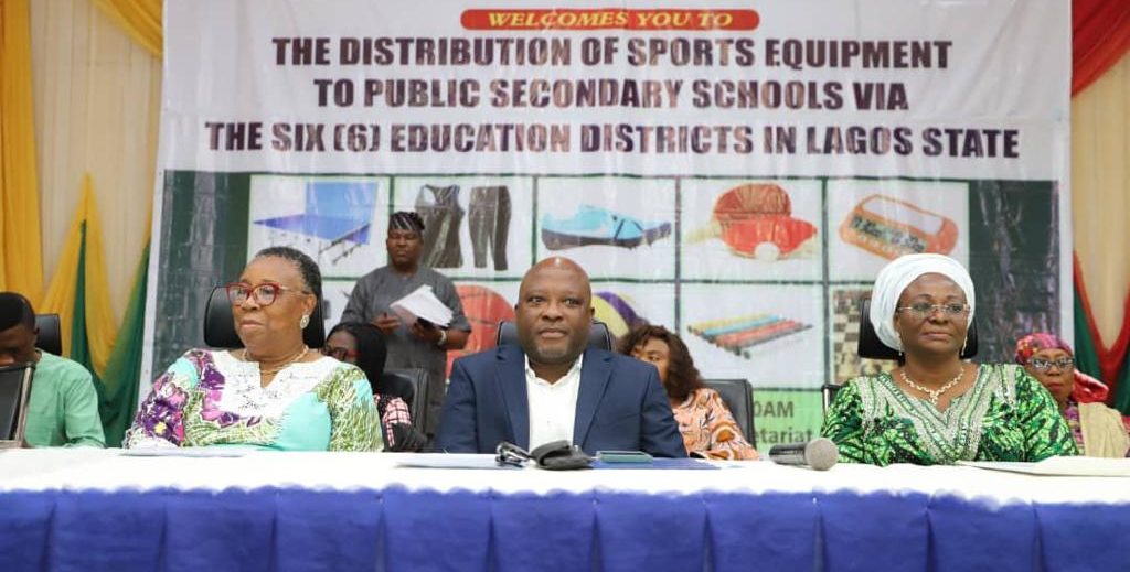 THE LAGOS STATE SPORTS COMMISSION VIA THE LAGOS STATE SPORTS TRUST FUNDS DONATES SPORTS EQUIPMENTS TO SECONDARY SCHOOLS.